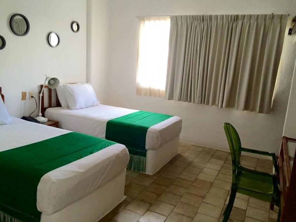 เอมเปราดอร์ บายาร์ตา บีชฟรอนต์ โฮเต็ล แอนด์ สวีท Hotel ปูแอร์โตบาญาร์ตา ภายนอก รูปภาพ