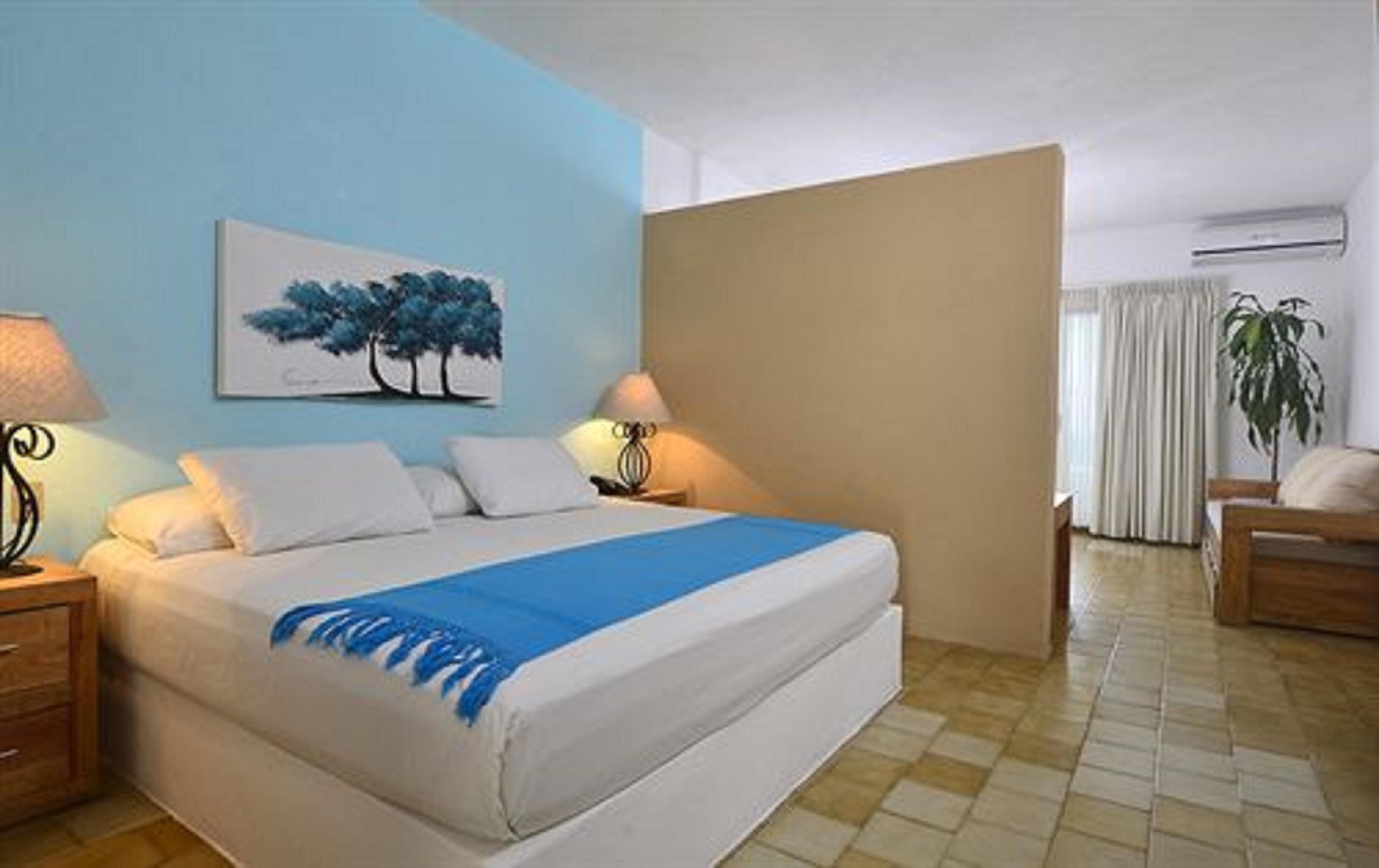 เอมเปราดอร์ บายาร์ตา บีชฟรอนต์ โฮเต็ล แอนด์ สวีท Hotel ปูแอร์โตบาญาร์ตา ภายนอก รูปภาพ