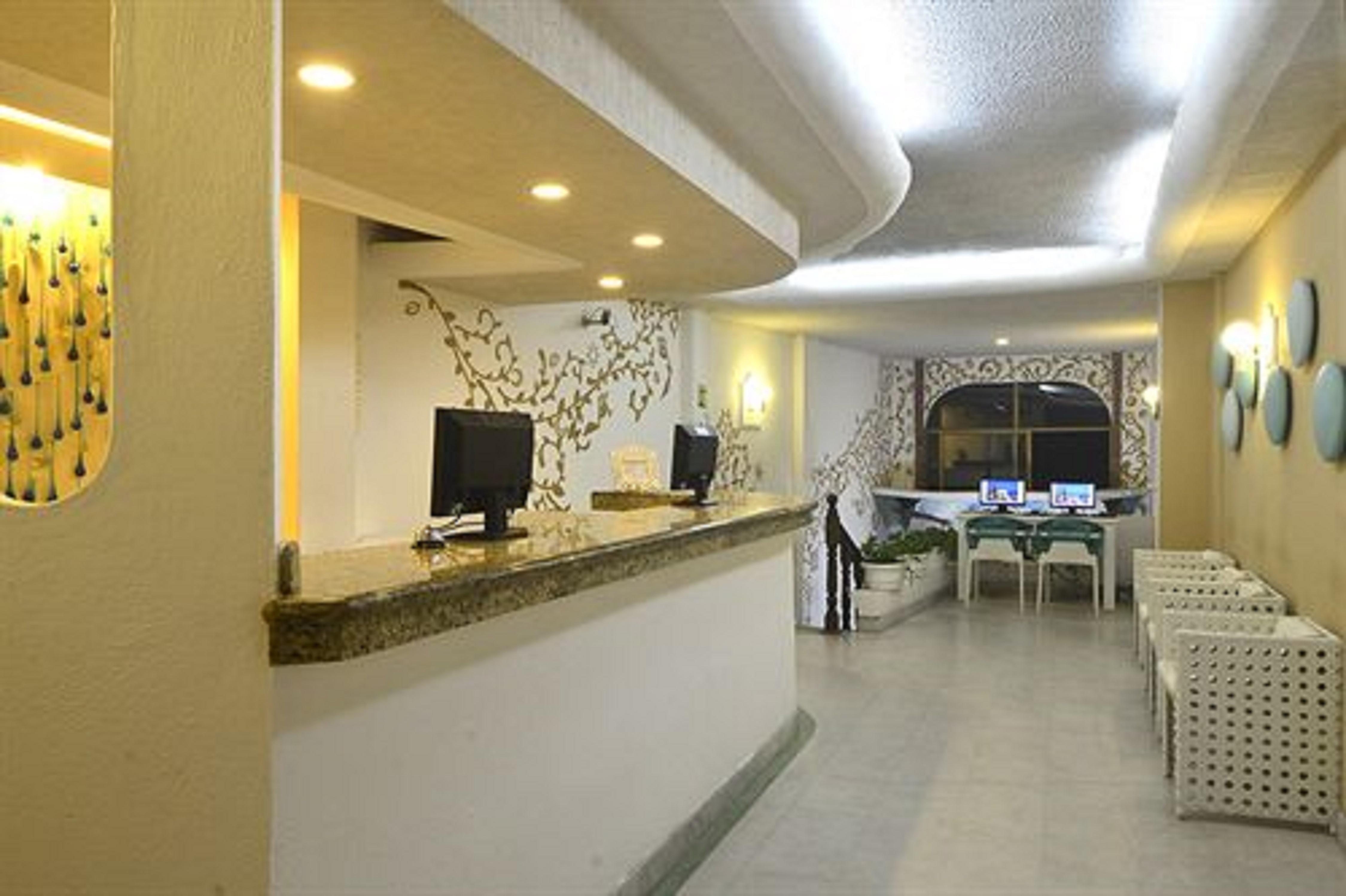 เอมเปราดอร์ บายาร์ตา บีชฟรอนต์ โฮเต็ล แอนด์ สวีท Hotel ปูแอร์โตบาญาร์ตา ภายนอก รูปภาพ